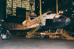 Atlantis in hoist